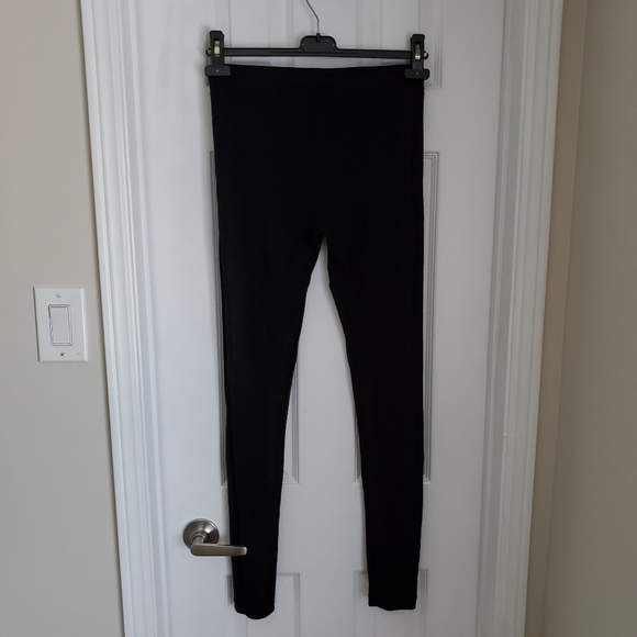 Babaton EUC Soft Black Leggings - Picture 2 of 6